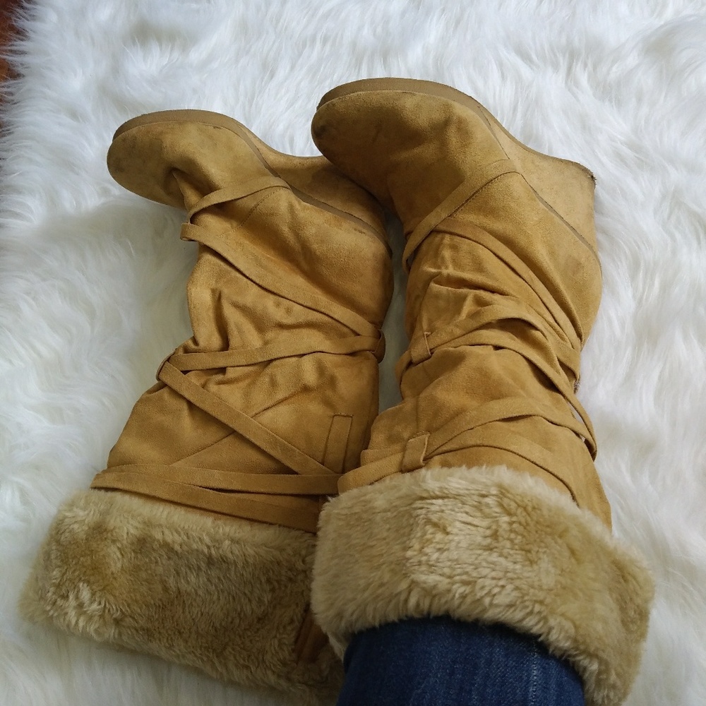 Women's Brown Tall Heeled Boots - Picture 8 of 8